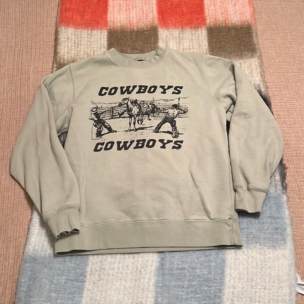 Green cowboys crewneck